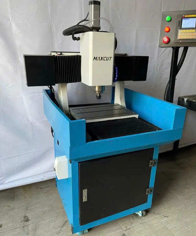 máy cnc 3040 khung đúc