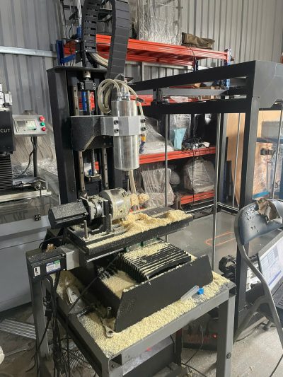 CNC Router cắt khắc 4 5 trục Maxcut RE2515