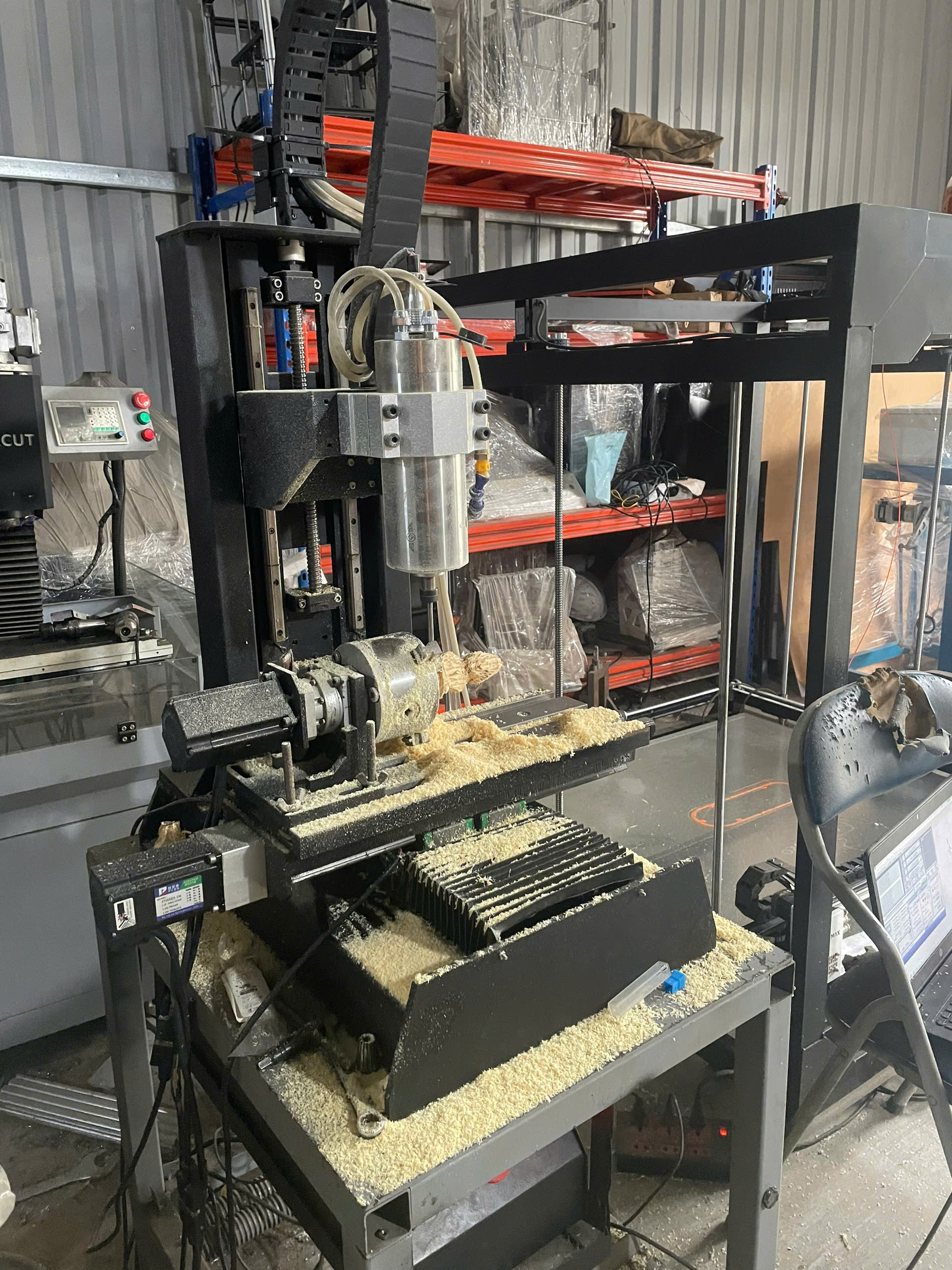 CNC Router cắt khắc 4 5 trục Maxcut RE2515