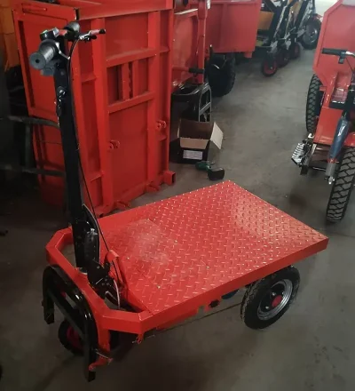 xe điện chở hàng cho nhà xưởng